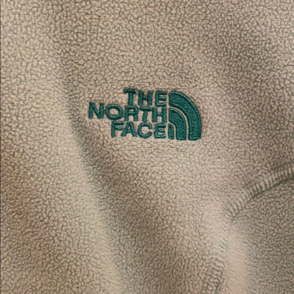 THE NORTH FACE || Mint Half Zip Fleece Pullover - Picture 2 of 3